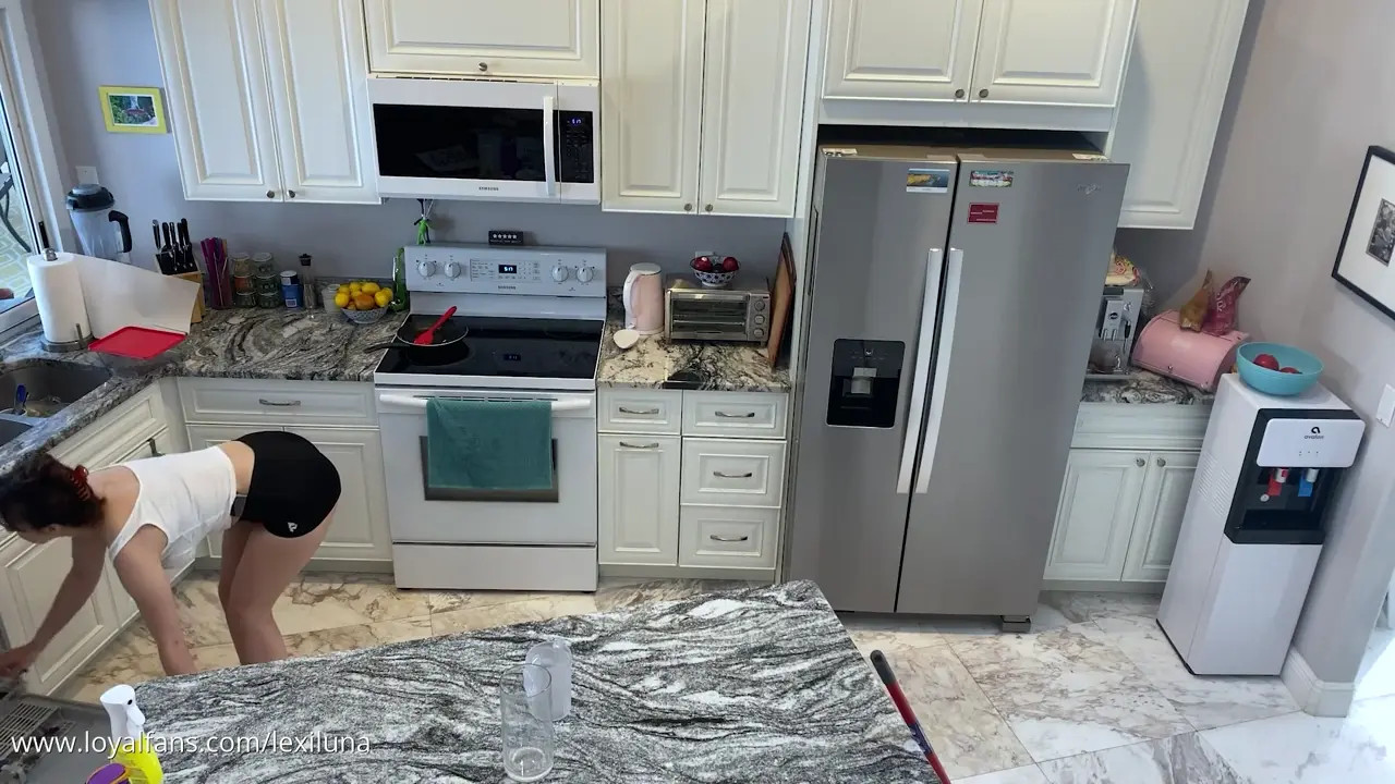 Lexi Luna Receives A Facial In The Kitchen
