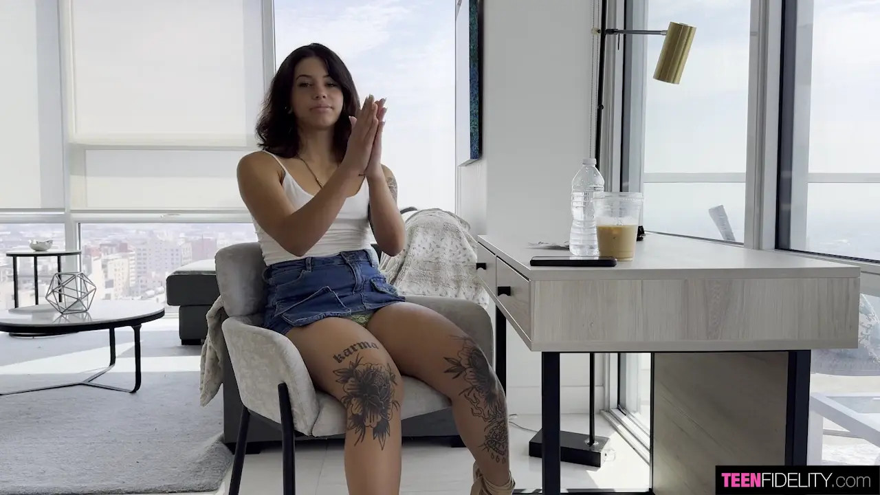 Nicole Luva Takes A Big Dick On The Balcony