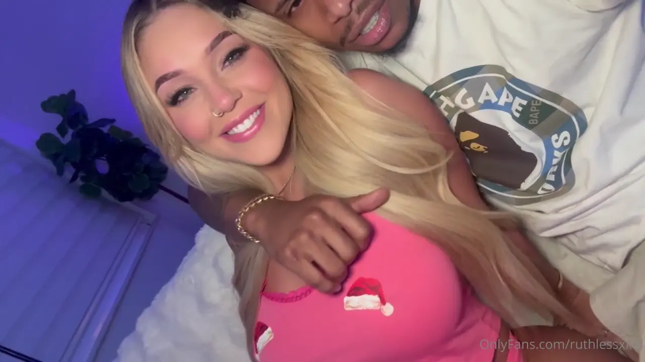 Kali Roses Sucks & Fucks A BBC