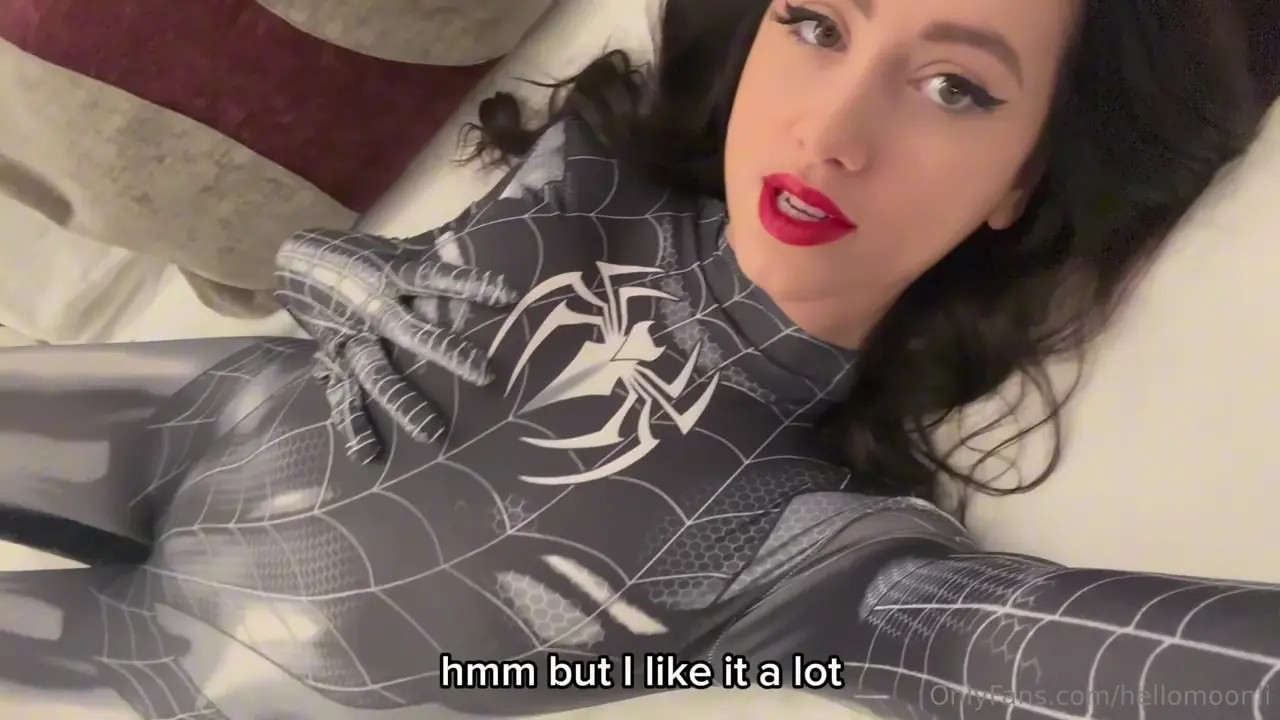 Hellomoonli Gets Plowed In Black Spidey Suit - ePornLeak