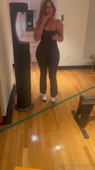 Ava Louise Gets Fucked In The Gym's Bathroom