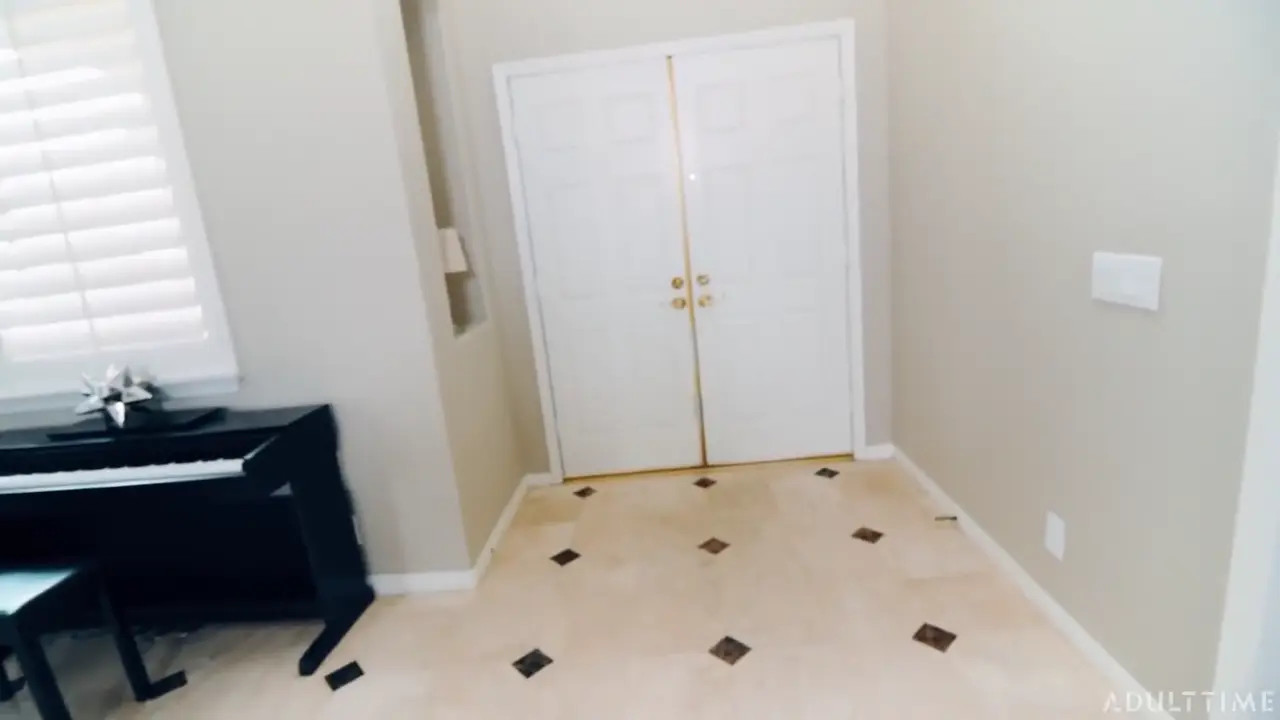 Kyler Quinn Gets A Creamy Finish From Stepbro