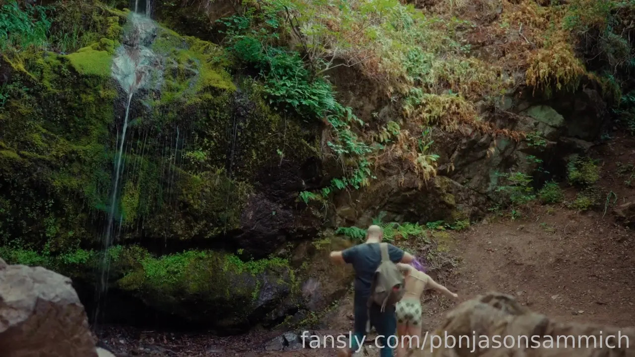 Sweet.Gumdrops Gets Turned On In The Forest - ePornLeak