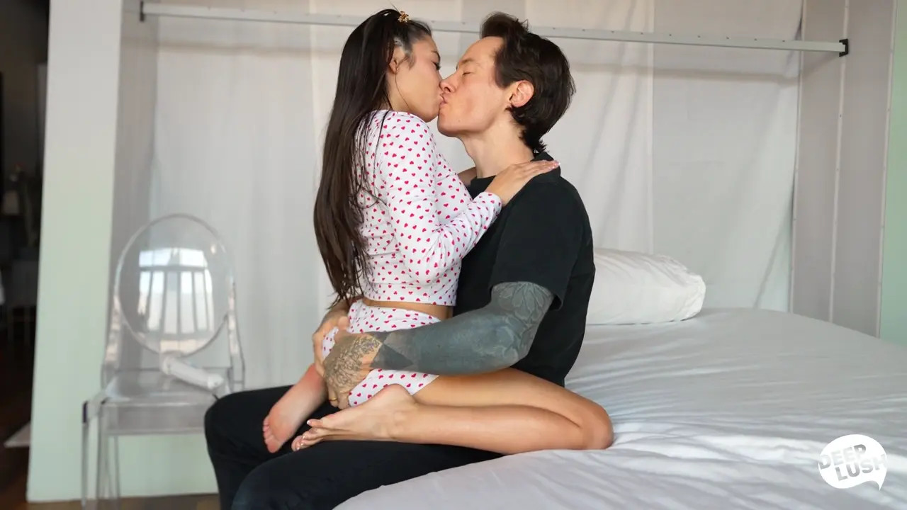 Amber Summer Hooks Up With Her Tattooed Friend