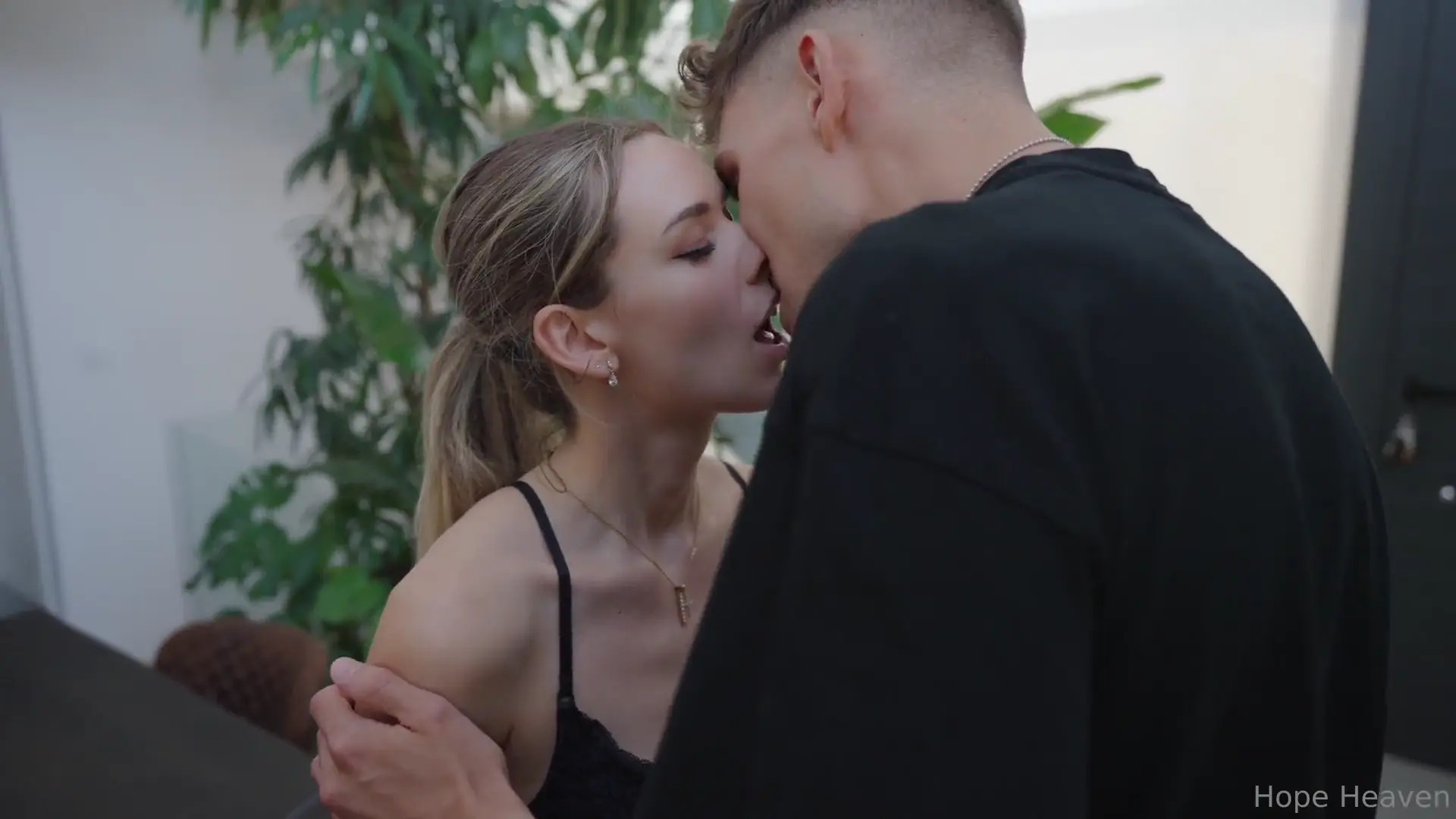 Hope Heaven Deep Penetration Table Sex Video Leaked - ePornLeak