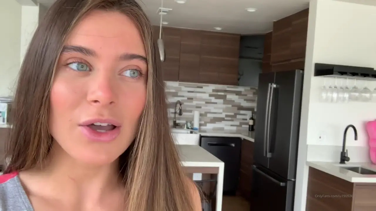 Lana Rhoades Tests Her New Sex Toys On Kendraspade - ePornLeak