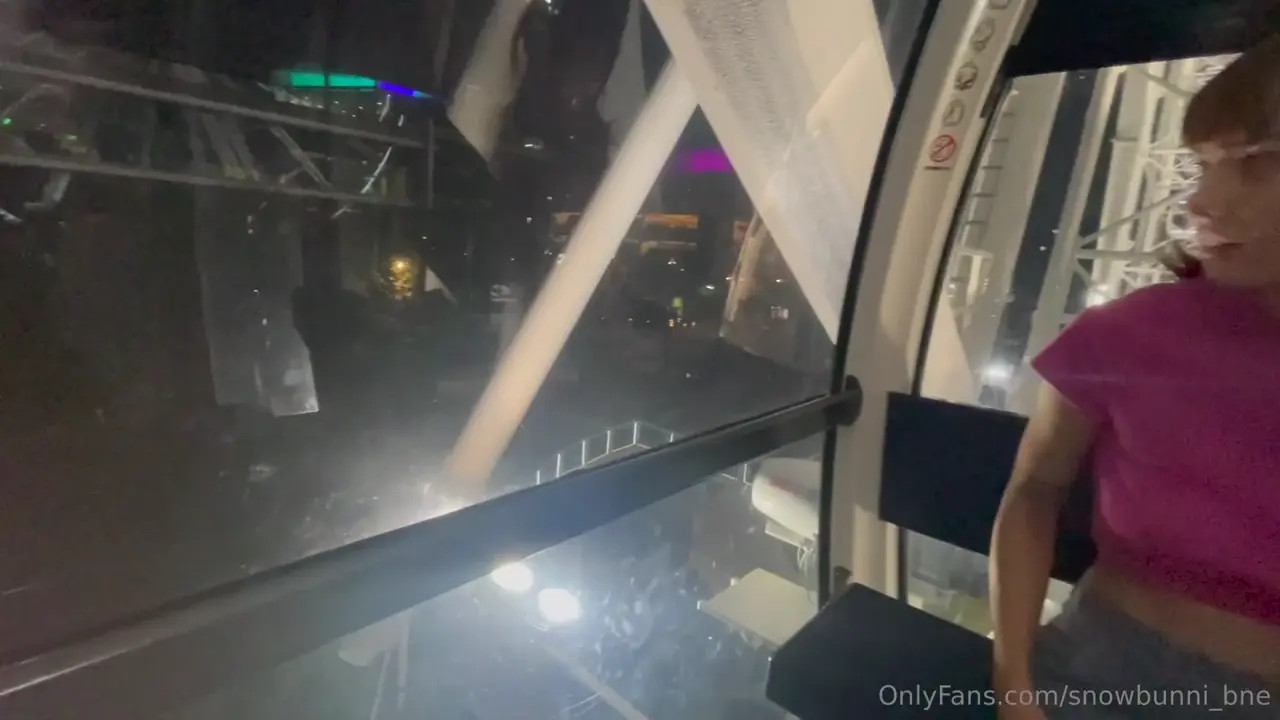 Snowbunni_bne Gives Head On A Ferris Wheel