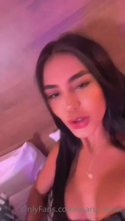 Maria Alejandra Quintero & Maria Dmar's Lesbian Sex - ePornLeak