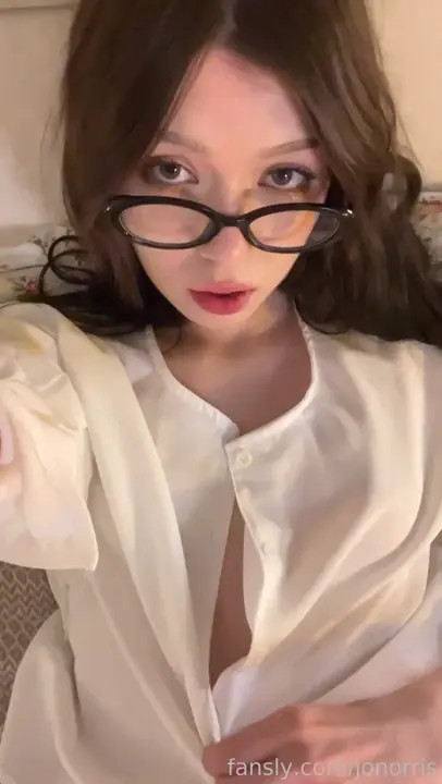 Close Up Fingering Of JoNorris' Tight Pussy