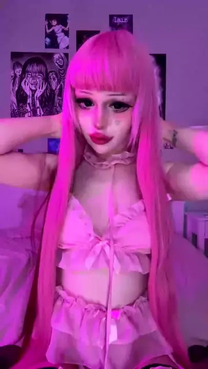 Gothic Sora_ww Teases Fans In Pink Lingerie - ePornLeak