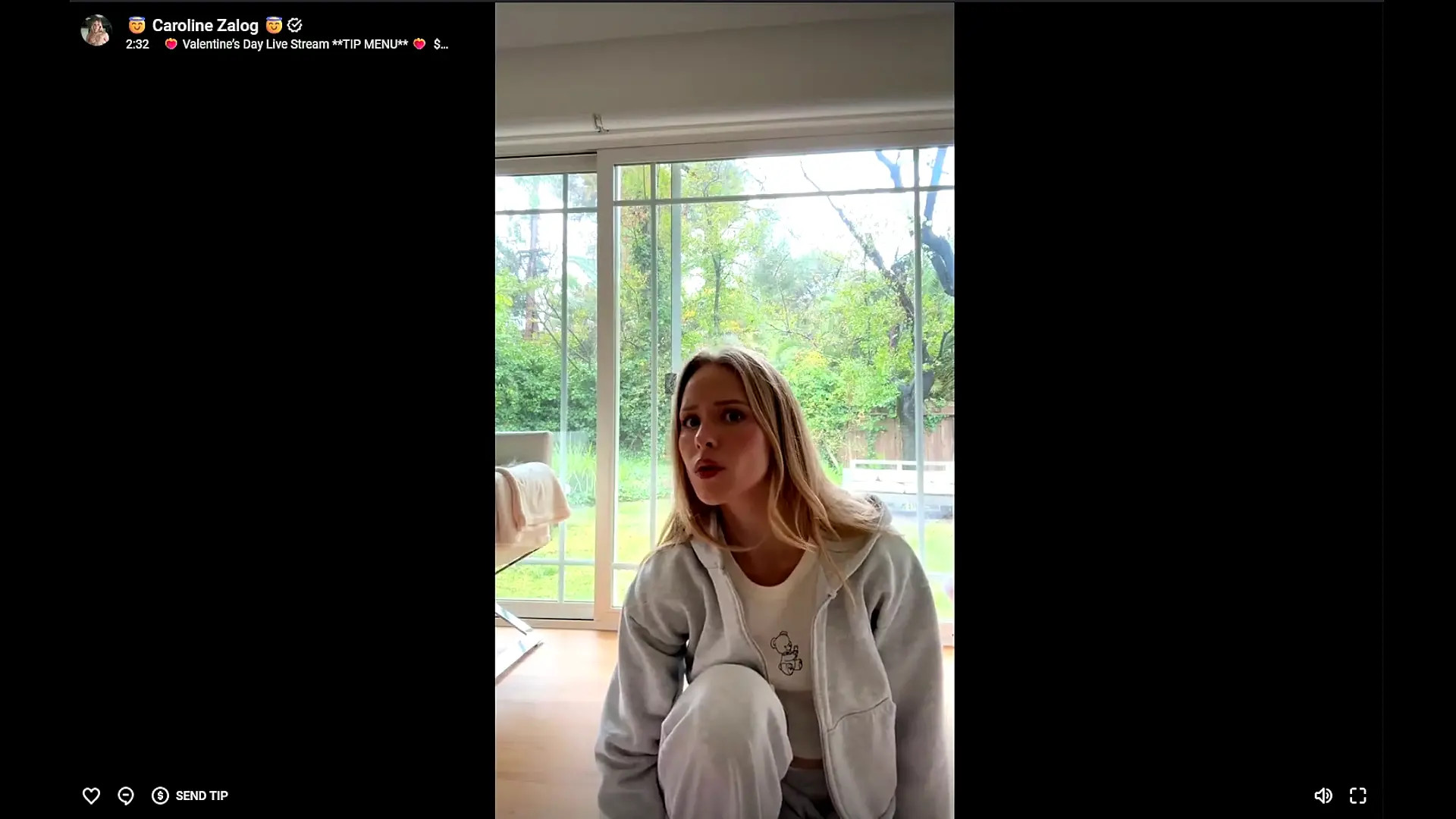 Caroline Zalog See Through Bra Livestream Video Leaked