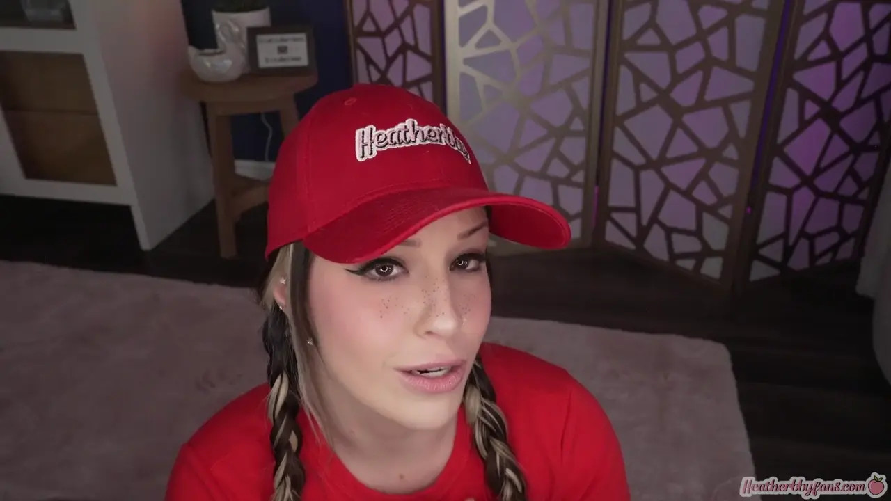 Heatherbby Rides A Dildo In Her New Job