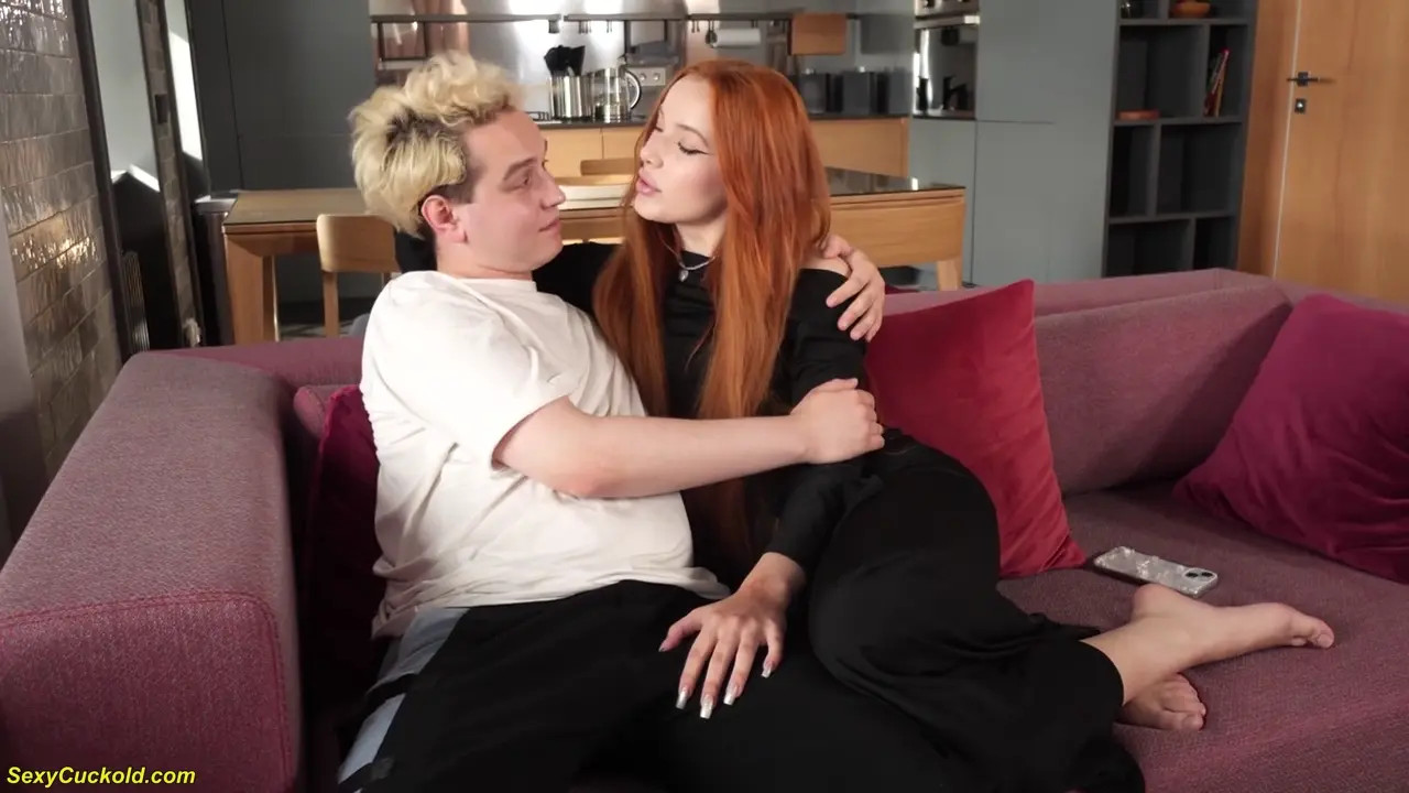 Megan Murkovski's BF Cucks Then Joins The Fun
