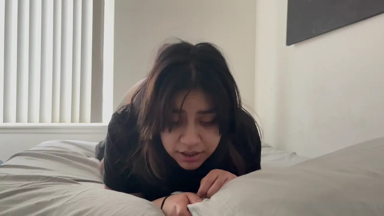 Daisyy.X Takes A Pounding In Doggy Style