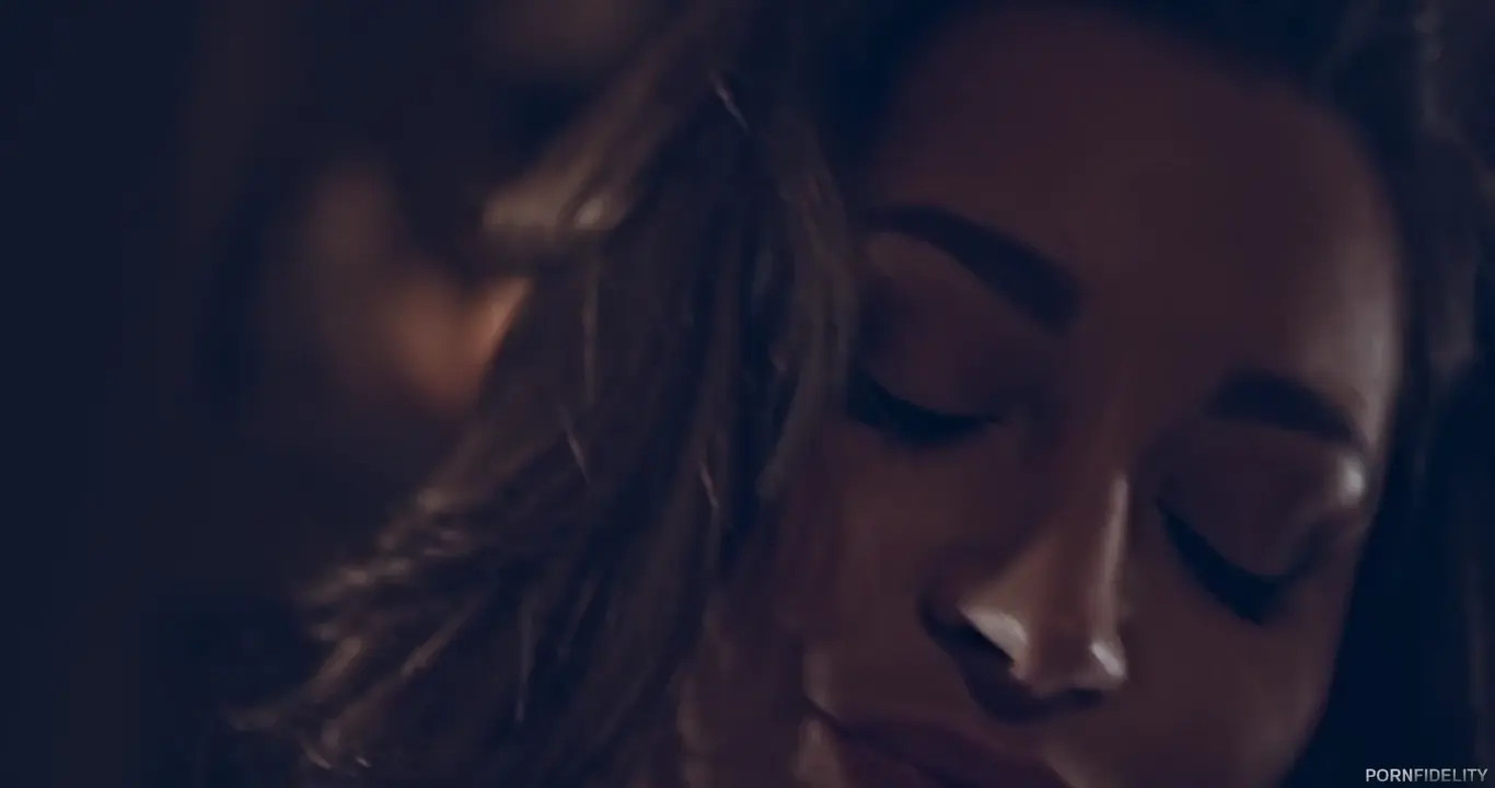 Dani Daniels Bangs Her Man And Gets Creampied