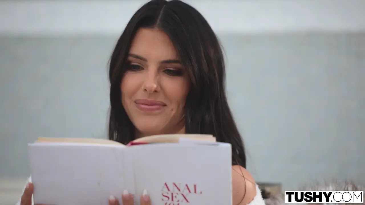 Adriana Chechik Enjoys Getting Fucked In The Ass