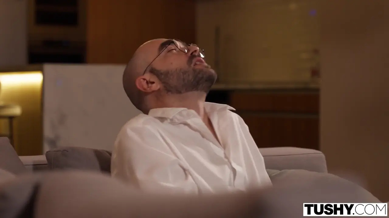 Intimate Exposed Scenes with Agatha Vega in 4K Clarity  