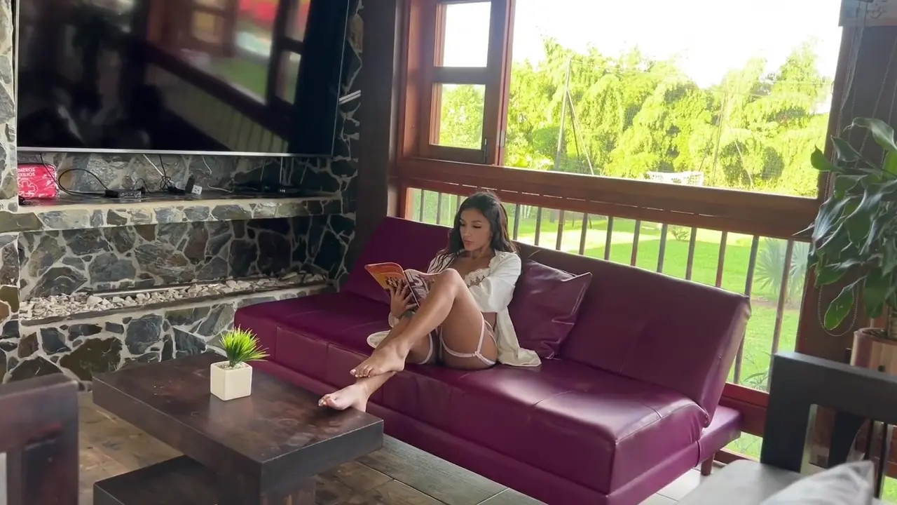 Colombian SamySun7 gets drilled in white lingerie