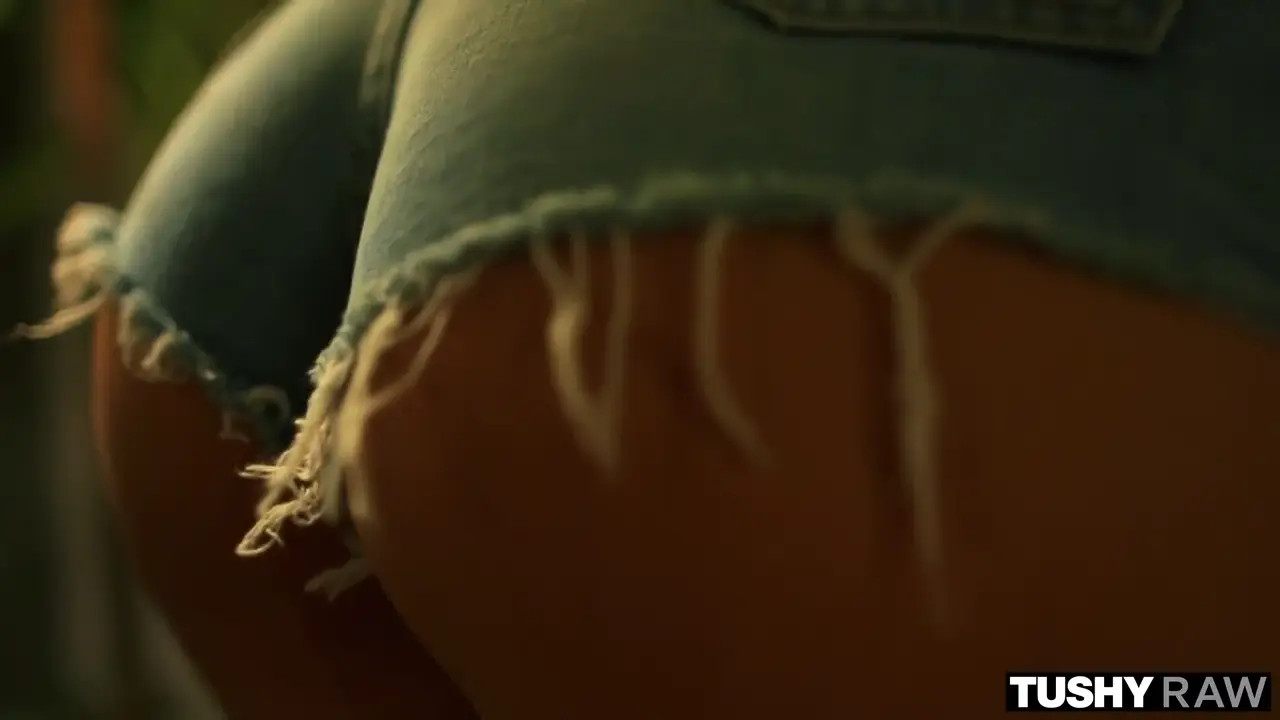 Agatha Vega Gets Her Asshole Fucked