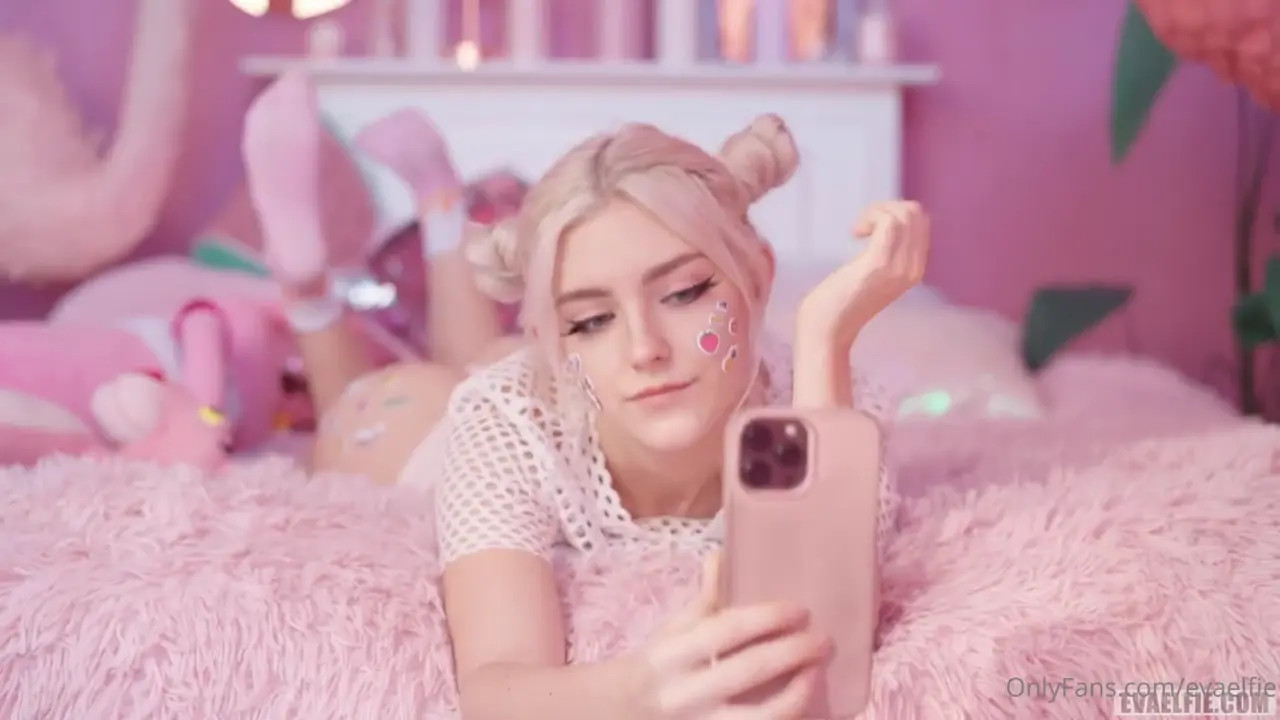 Pink Slut Eva Elfie Lives For Sucking And Riding Cock