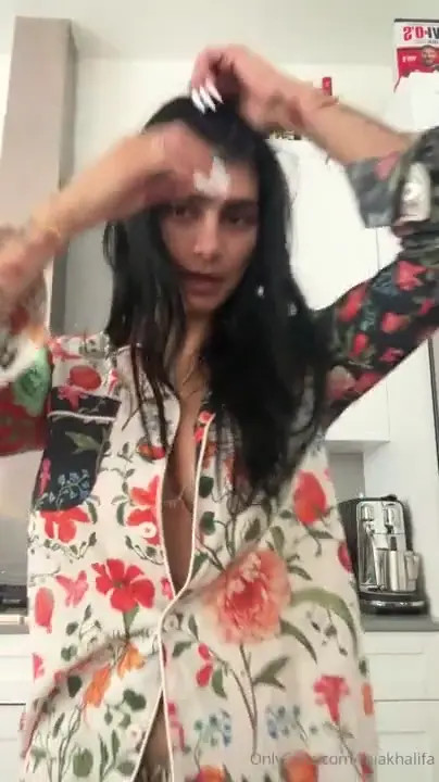 Mia Khalifa Goes Topless While Cooking