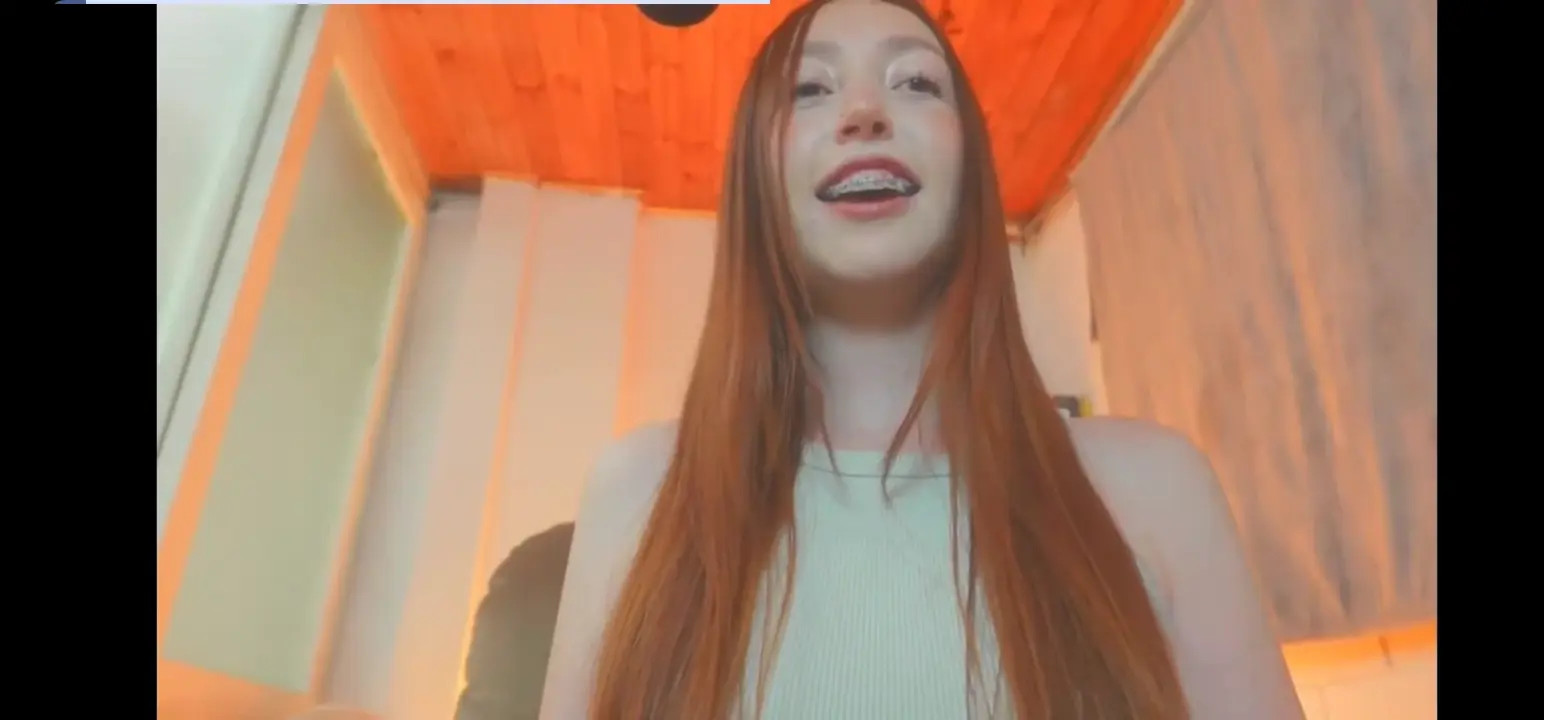 NylaSweet Rubs Her Pussy In Close Up POV