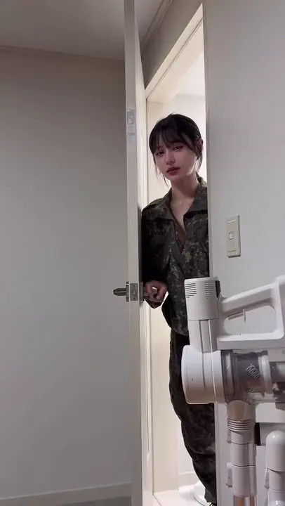 Soldier Seo Ahn Satisfies Her Captain's Cock