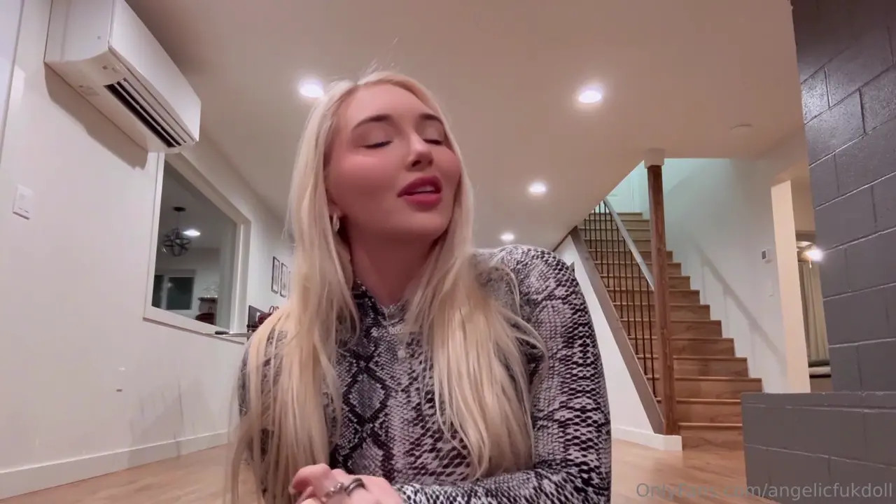 Angelicfukdoll Slaps And Fondles Her Boobs