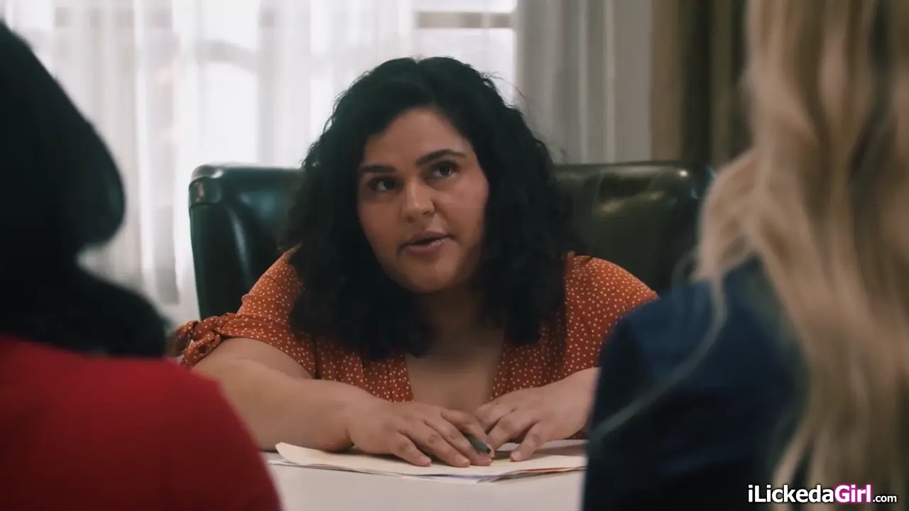 Stepmom Serene Siren Dovefucks Her Stepdaughter Summer Col - ePornLeak