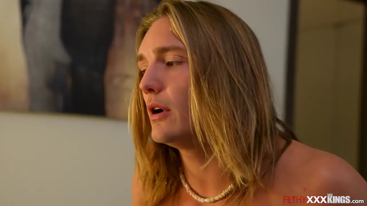 Lauren Phillips Gets Her Cunt Filled With Cum - ePornLeak