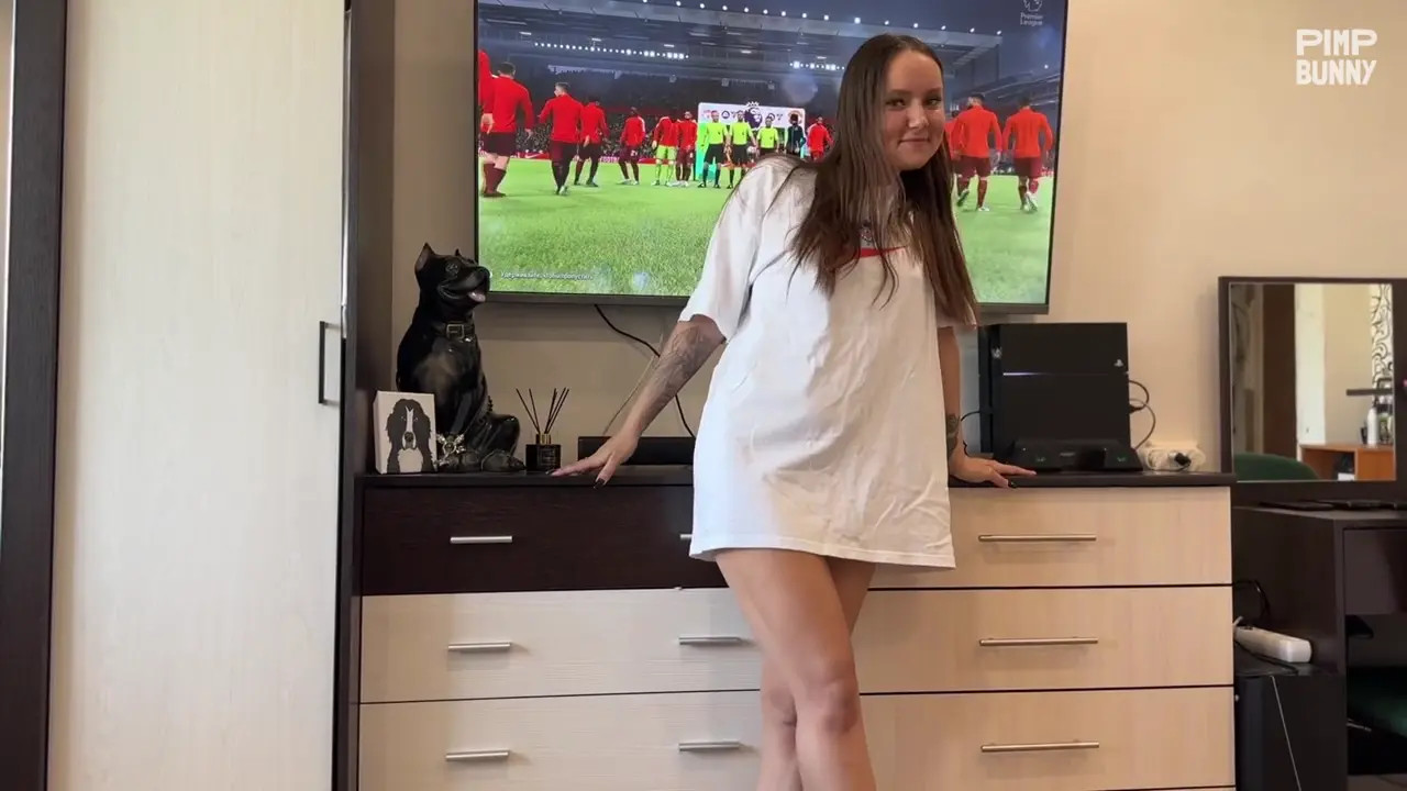 Annette Sucks Cock On All Fours While Getting Fucked And Cummed In The Ass