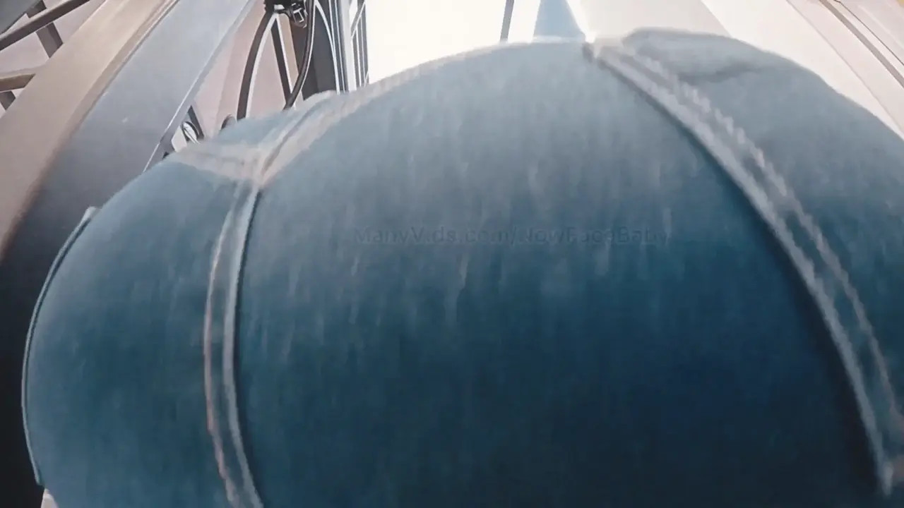 NowFaceBaby Gapes Her Ass With Her Fist & Toys