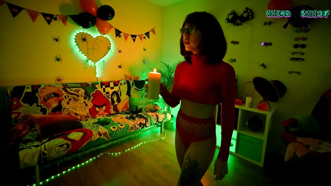 Alice Bong Has Anal Sex As Velma