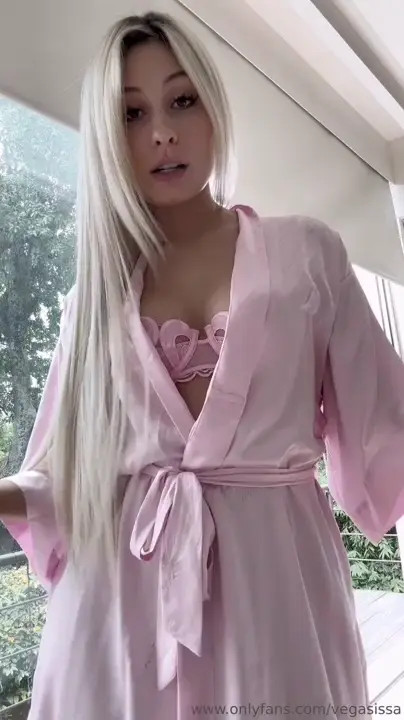 Issa Vegas' Sultry Lingerie Change