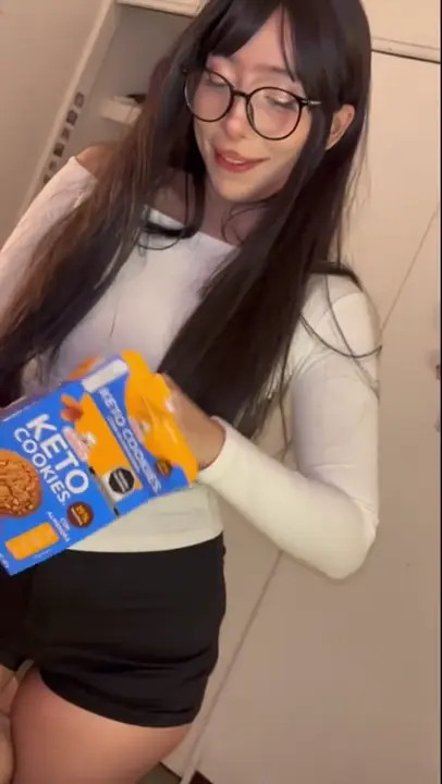 Kikisita Gets Fucked By Her Friend At A Sleepover