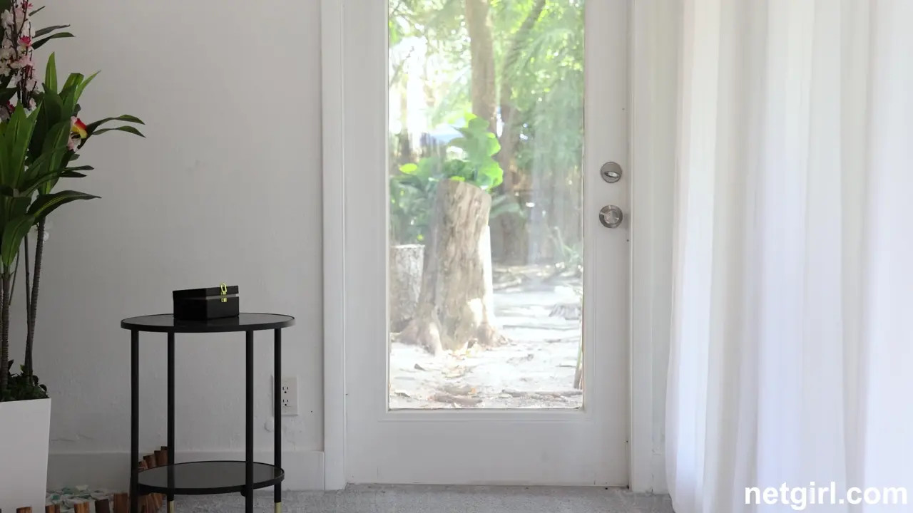 Vivienne Vo Gets Pounded At Casting