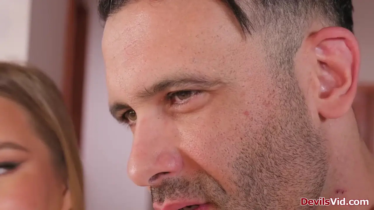 Amalia Davis Gets Pounded While Licking Alice Klay's Pussy