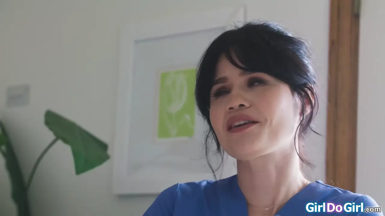 Ana Foxxx Teaches Her Students Demi Hawks And Kae_yli To Massage Her Cunt