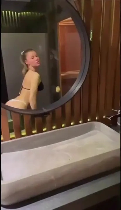 Thick Yoana Rides On A Dick In A Sauna Room
