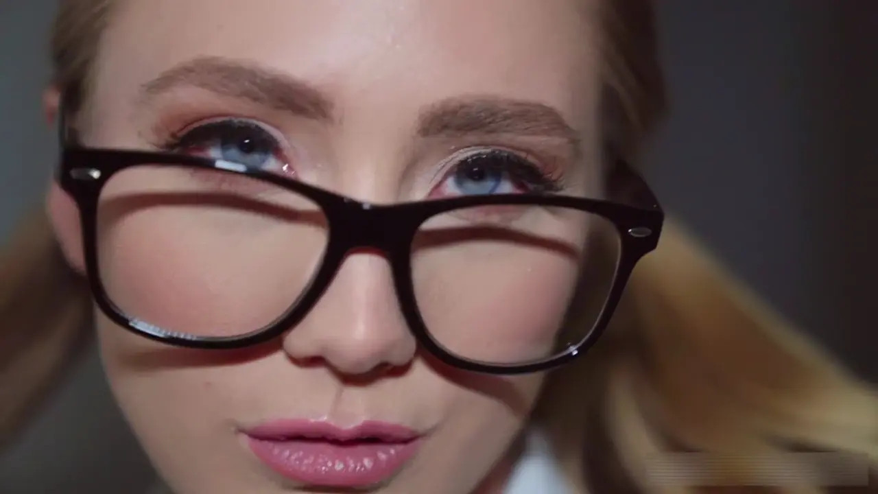 AJApplegateVIP Gets Both Her Holes Drilled - ePornLeak