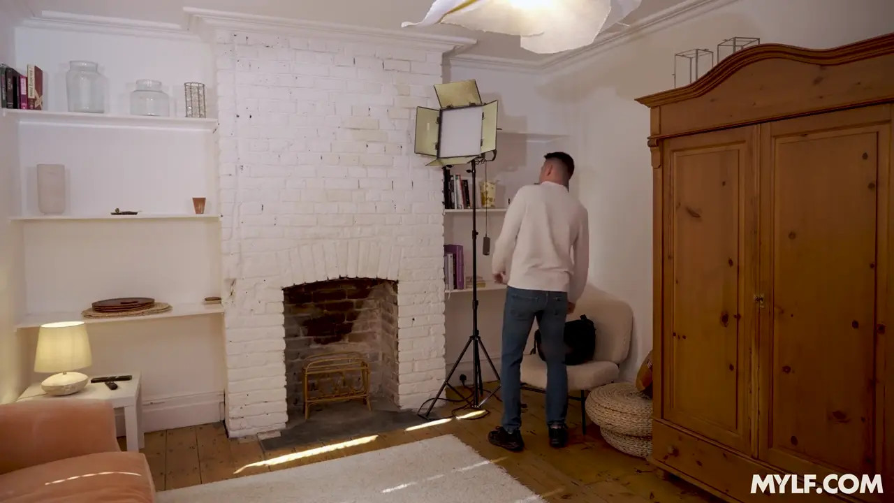 DaisyMayOfficial Substitutes For Her Daughter