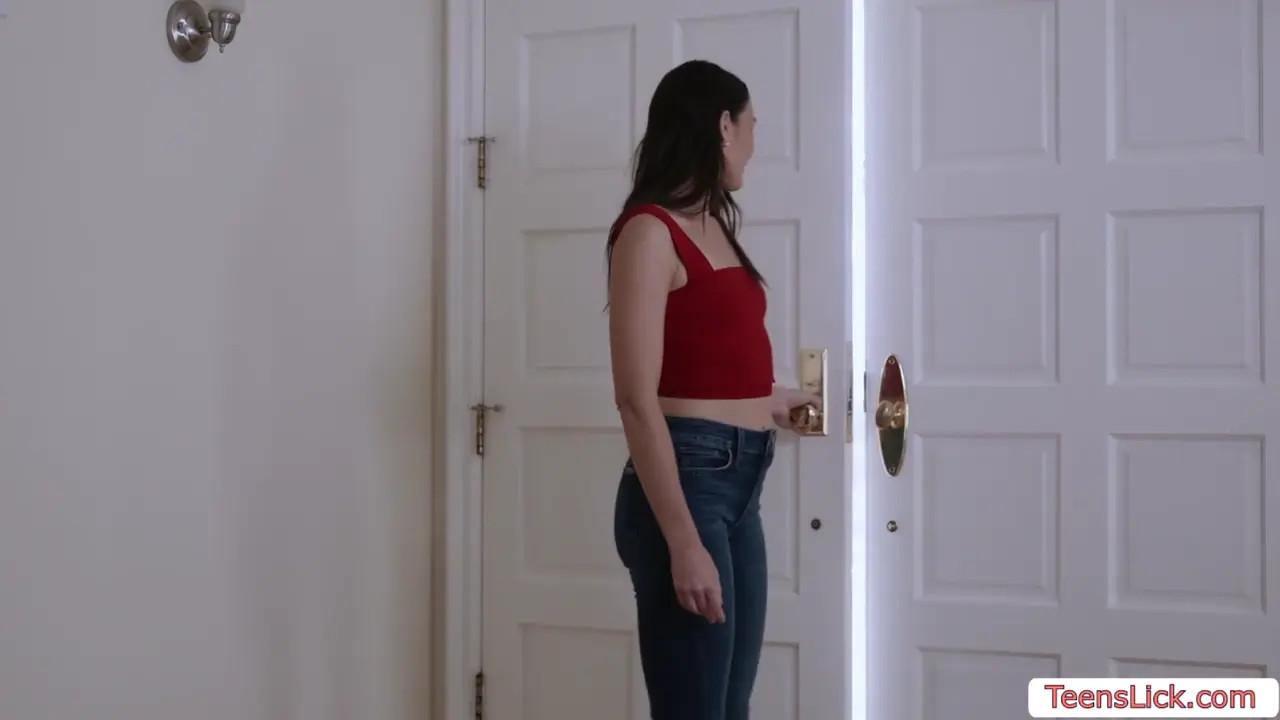 Katrina Colt Fucks Kate Dalia With A Strapon - ePornLeak