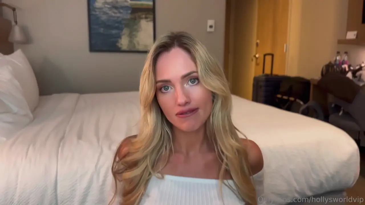 Katy Hollick Gets Fucked After A Blowjob