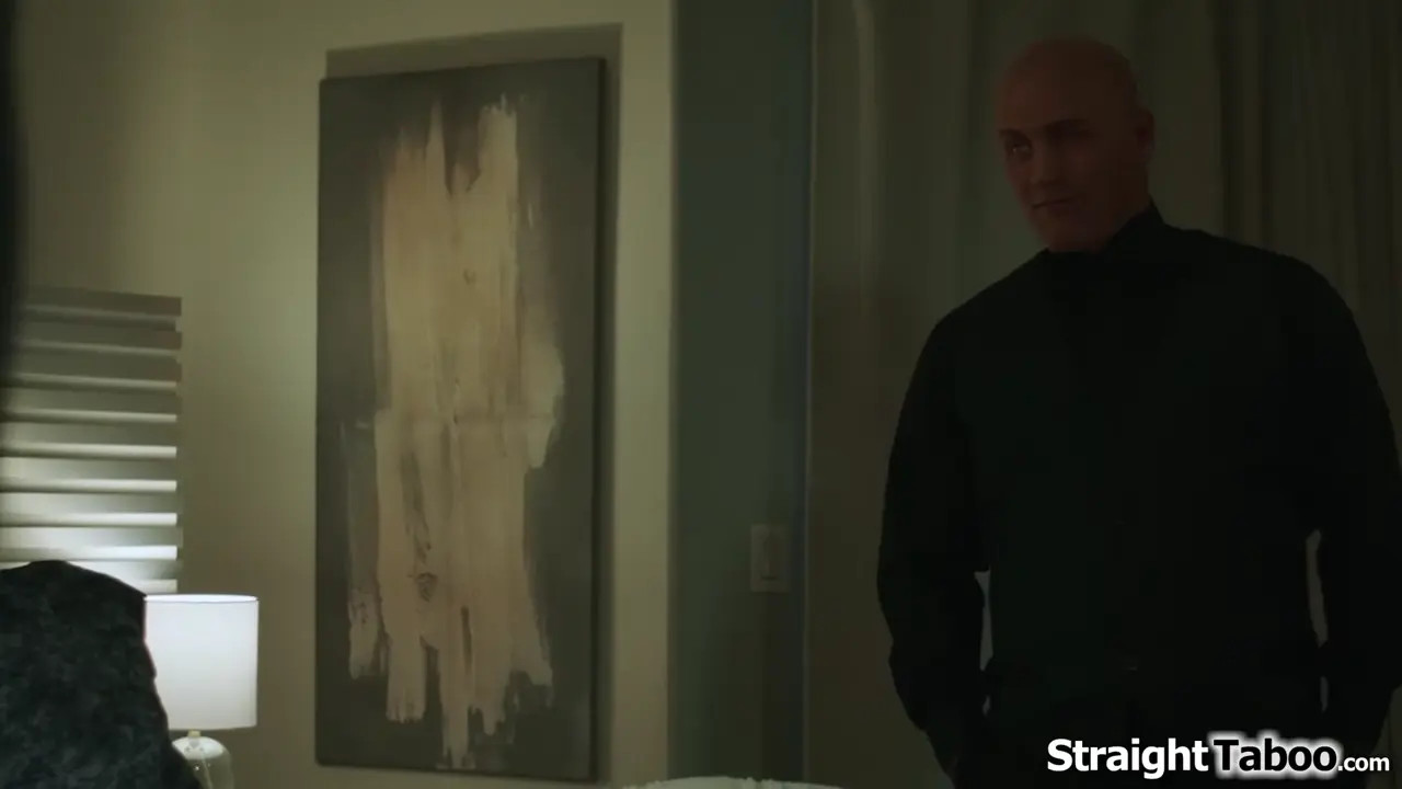 PenelopeReed Fucks Her Stepdad On Her Wedding Night