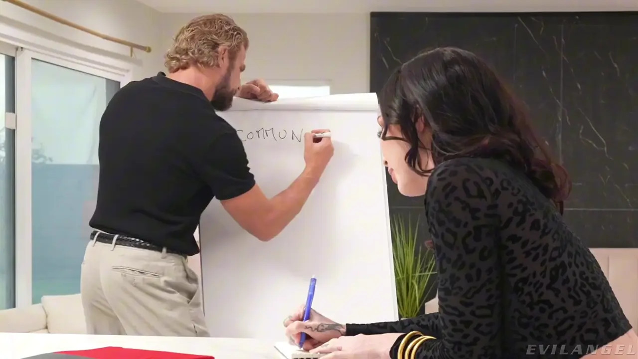 Indica Marie Gets Her Ass Pounded By A BWC