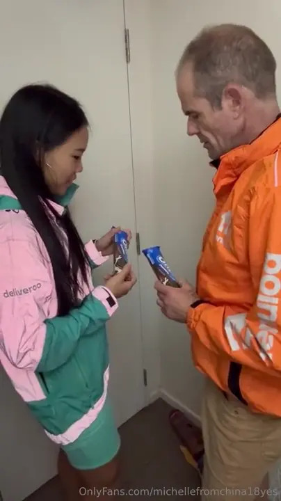 MichelleFromChina Delivery Girl Porn Video Leaked