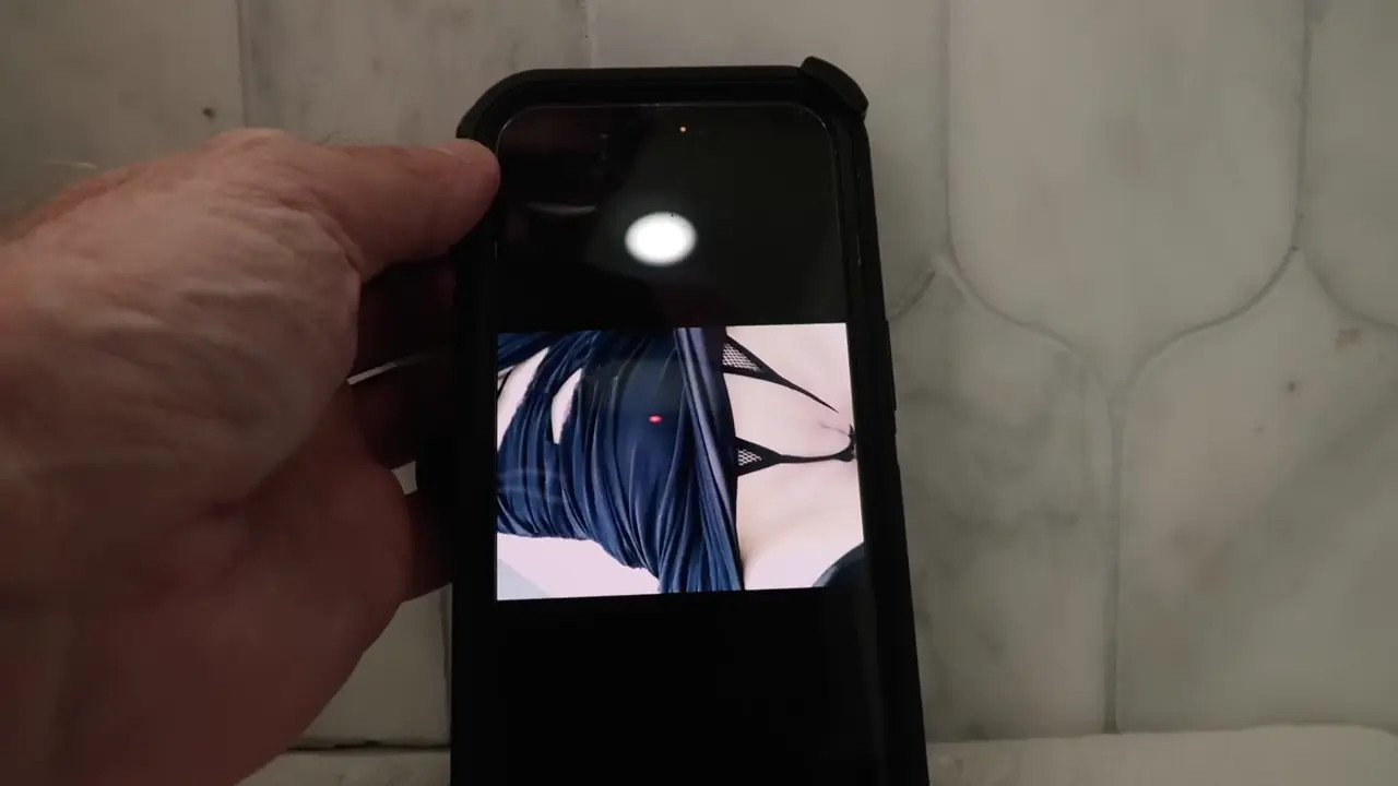 Alexa Chains Gives Boyfriend A Rimjob During Sex