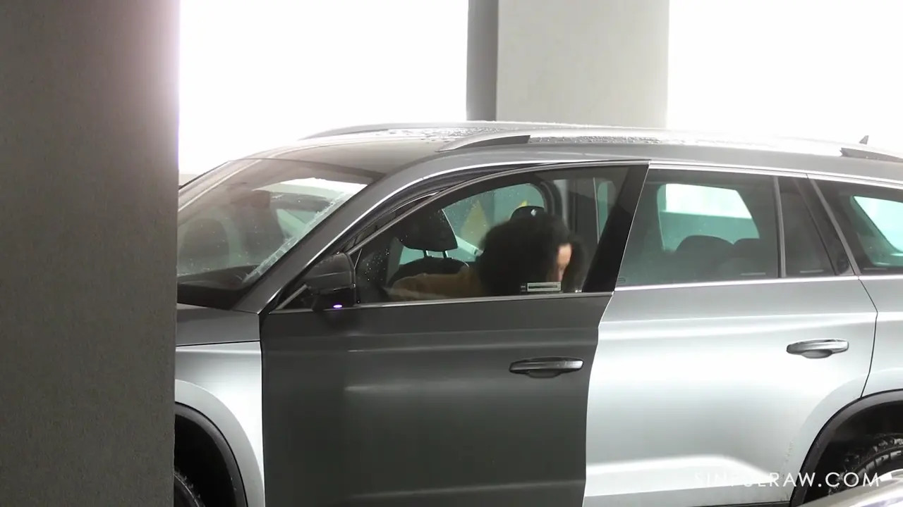 Stacy Bloom Goes All Out To Satisfy A Cock - ePornLeak