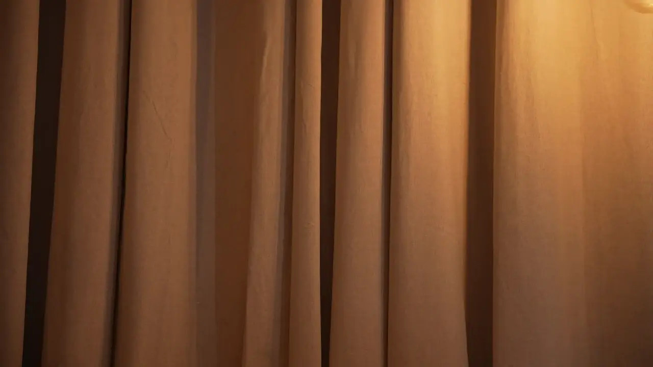 Eimi Girl Oils Up And Masturbates On Cam