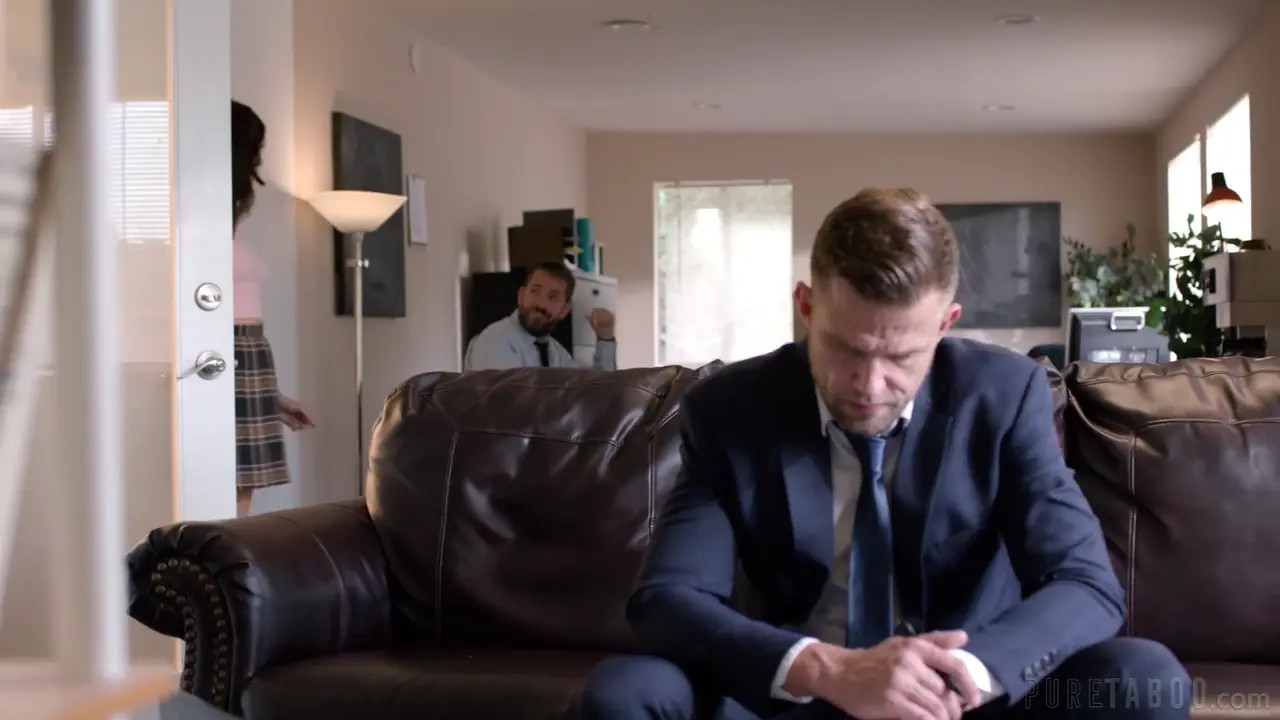 Gal Ritchie Gets Wrecked By Vince Karter - ePornLeak